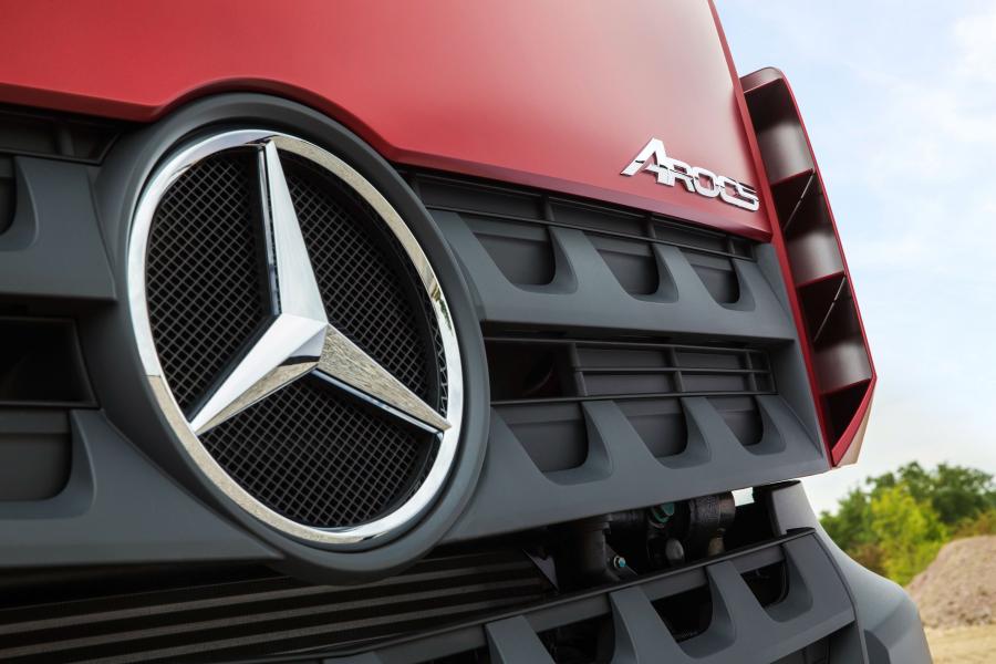 Логотип Mercedes-Benz Arocs 1845 LS 2018 года  (фото 5 из 16)
